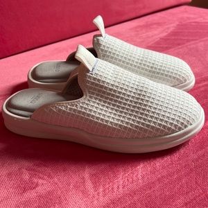 LUSSO Pelli Cloud Slippers